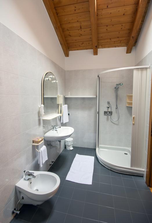 Garni Castel Ferari Hotel Tuenno Luaran gambar